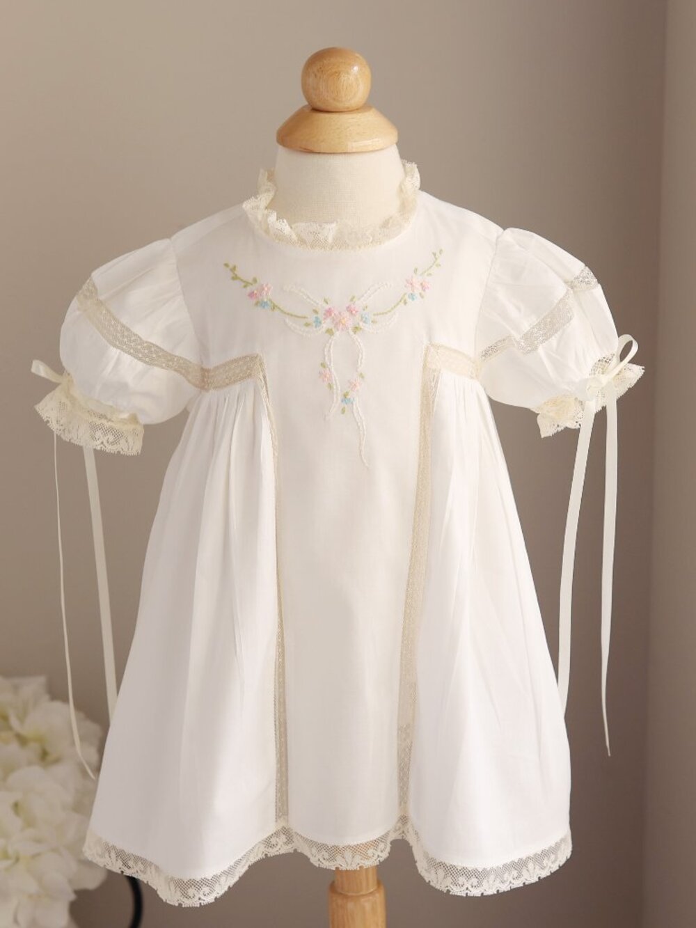 White Heirloom Float Dress Vintage Lace Inlay Embroidery Special Occasion NWT